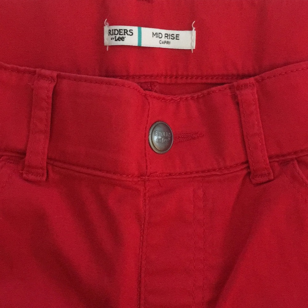 Red Riders by Lee Mid Rise Capris - Picture 3 of 4